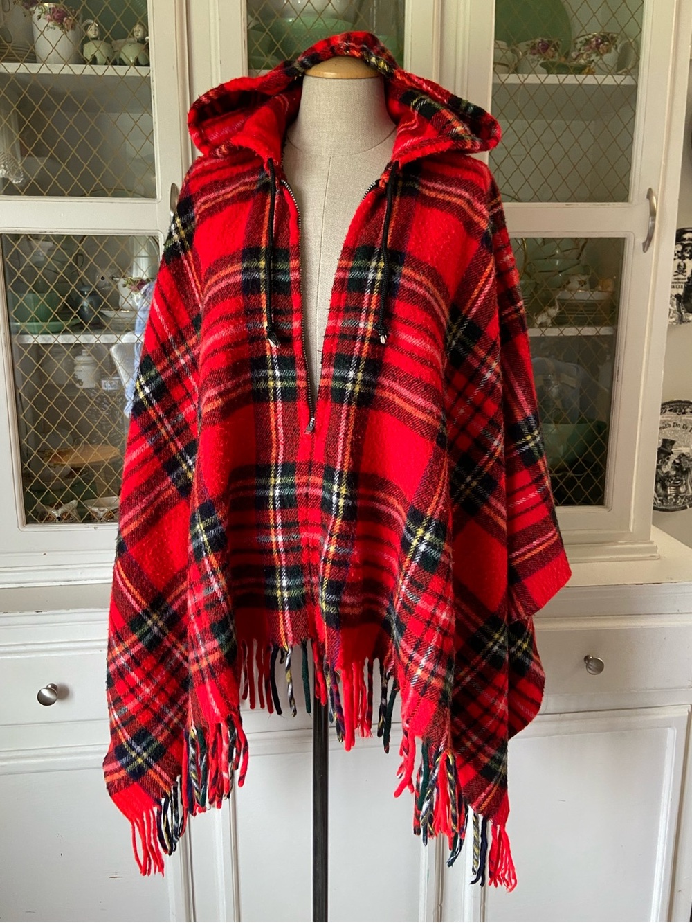 VTG Mid Century Hooded Tartan Zipper Pullover Poncho Cape Plaid Cozy Fringe Fall